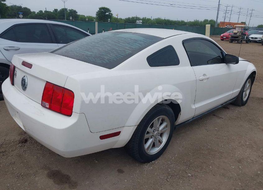 Photo 4 of 2007 Ford Mustang V6 DELUXE/V6 PREMIUM (VIN 1ZVFT80N875359456)