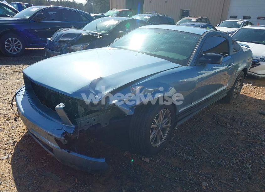 Photo 2 of 2005 Ford Mustang V6 DELUXE/V6 PREMIUM (VIN 1ZVFT80N955169470)