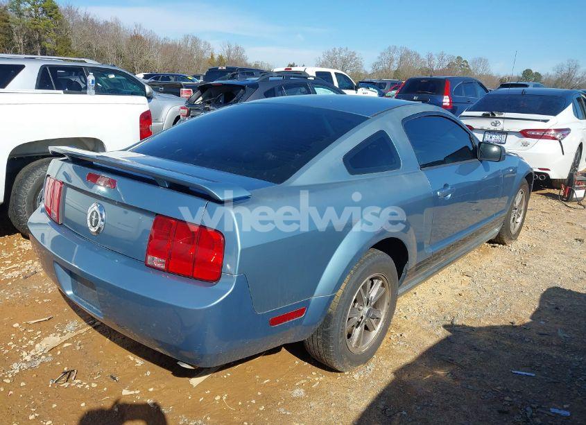 Photo 4 of 2005 Ford Mustang V6 DELUXE/V6 PREMIUM (VIN 1ZVFT80N955169470)