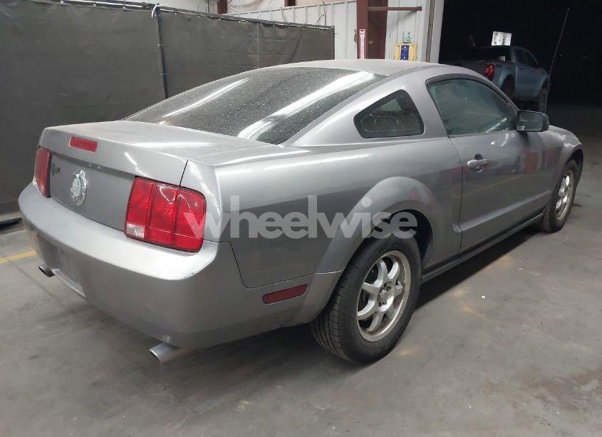 Photo 4 of 2006 Ford Mustang V6 (VIN 1ZVFT80N965118228)