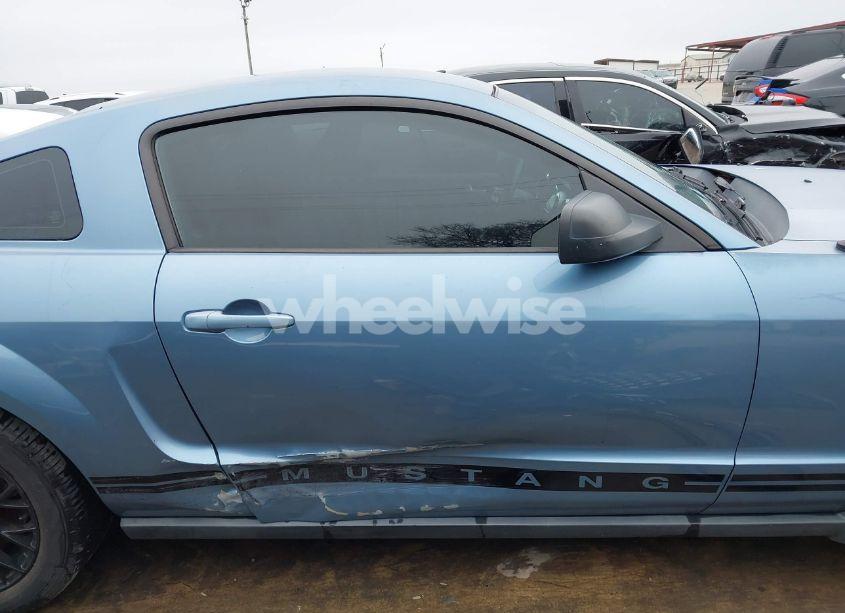 Photo 13 of 2007 Ford Mustang V6 DELUXE/V6 PREMIUM (VIN 1ZVFT80N975231968)