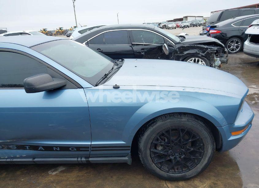 Photo 18 of 2007 Ford Mustang V6 DELUXE/V6 PREMIUM (VIN 1ZVFT80N975231968)