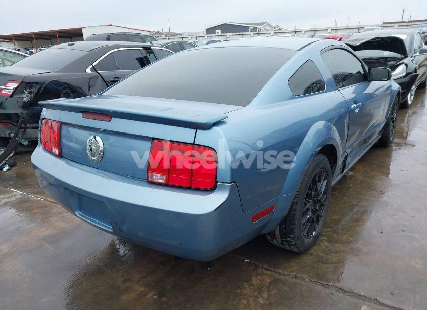 Photo 4 of 2007 Ford Mustang V6 DELUXE/V6 PREMIUM (VIN 1ZVFT80N975231968)