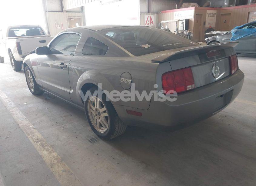 Photo 3 of 2007 Ford Mustang V6 DELUXE/V6 PREMIUM (VIN 1ZVFT80N975246907)
