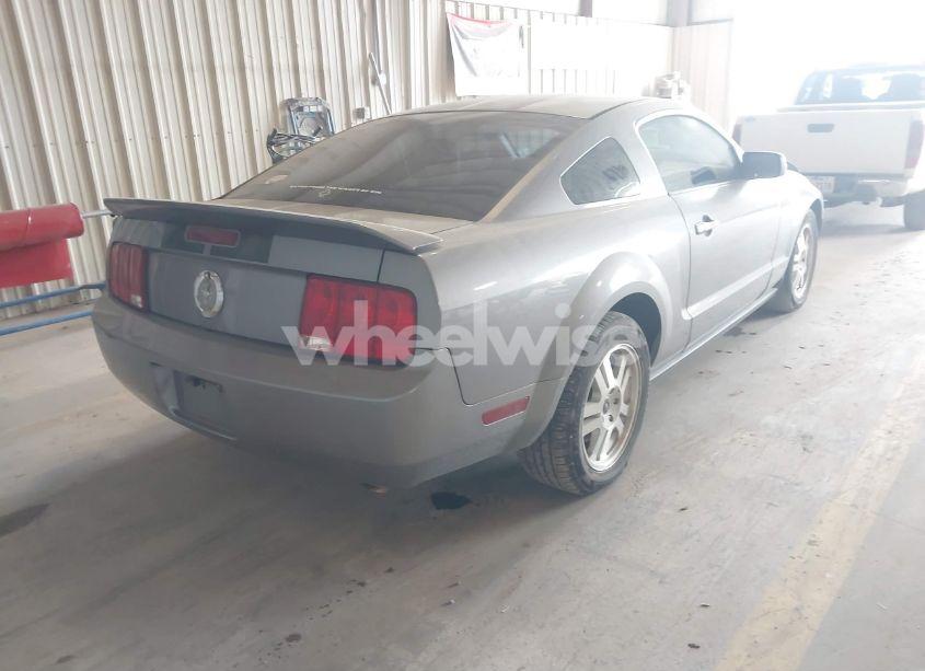 Photo 4 of 2007 Ford Mustang V6 DELUXE/V6 PREMIUM (VIN 1ZVFT80N975246907)
