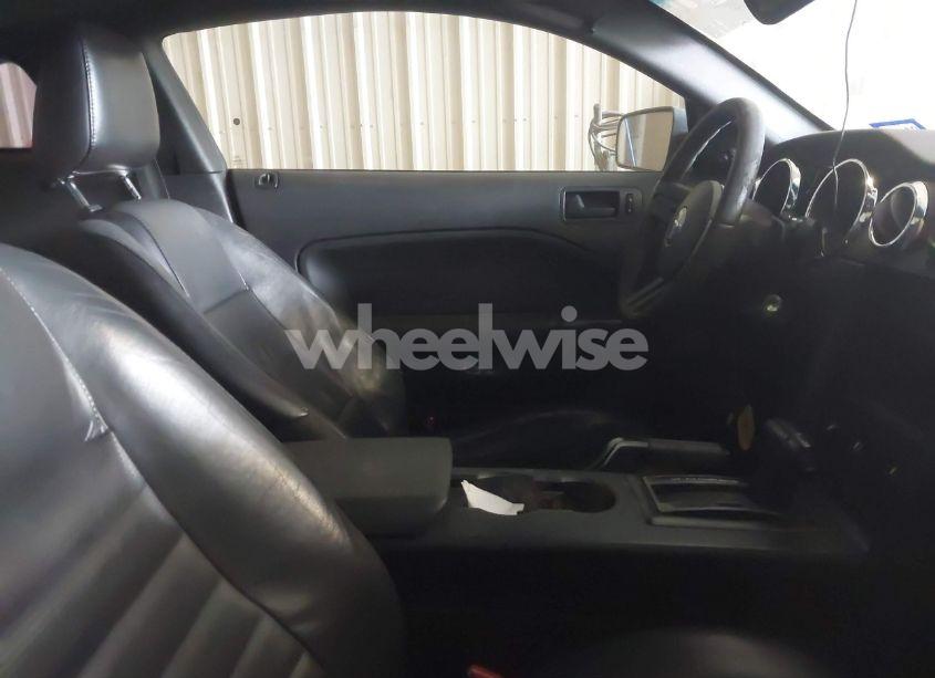 Photo 5 of 2007 Ford Mustang V6 DELUXE/V6 PREMIUM (VIN 1ZVFT80N975246907)