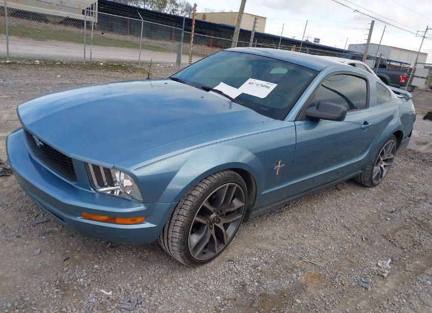 Photo 2 of 2007 Ford Mustang V6 DELUXE/V6 PREMIUM (VIN 1ZVFT80N975269457)