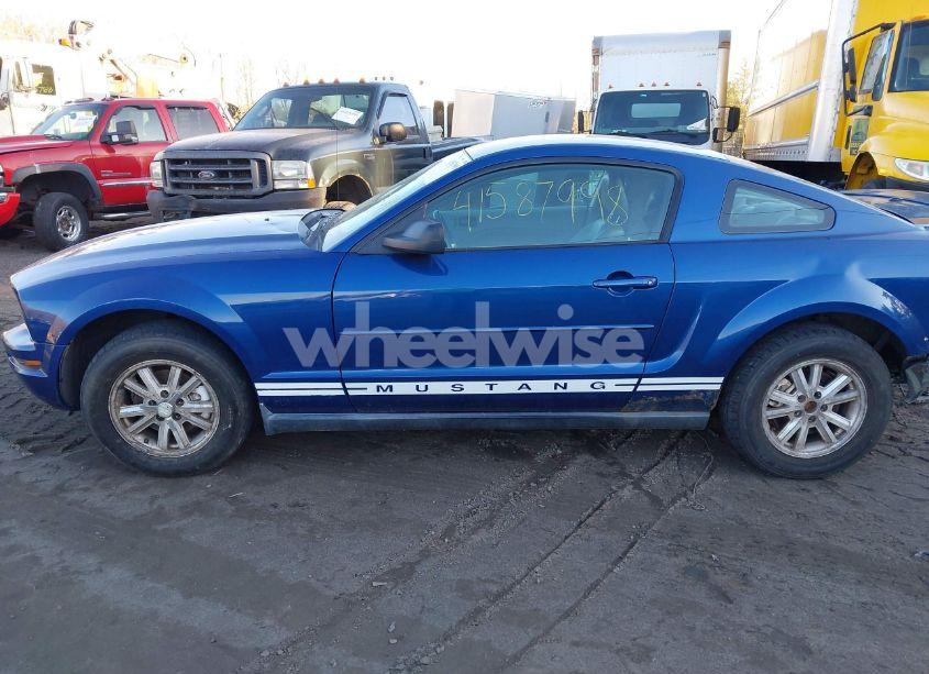 Photo 15 of 2007 Ford Mustang V6 DELUXE/V6 PREMIUM (VIN 1ZVFT80N975312713)
