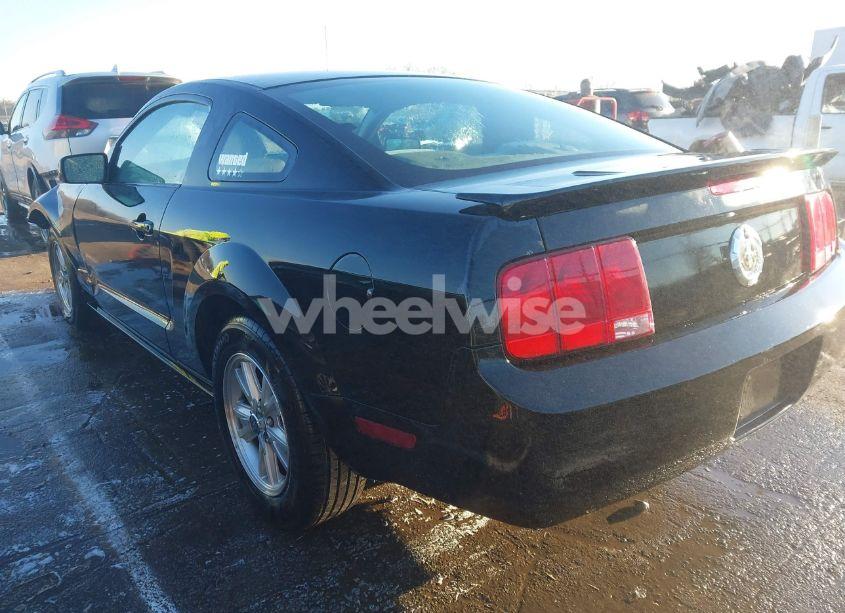 Photo 3 of 2007 Ford Mustang V6 DELUXE/V6 PREMIUM (VIN 1ZVFT80N975370093)