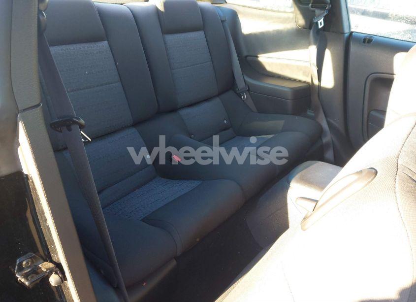 Photo 8 of 2007 Ford Mustang V6 DELUXE/V6 PREMIUM (VIN 1ZVFT80N975370093)