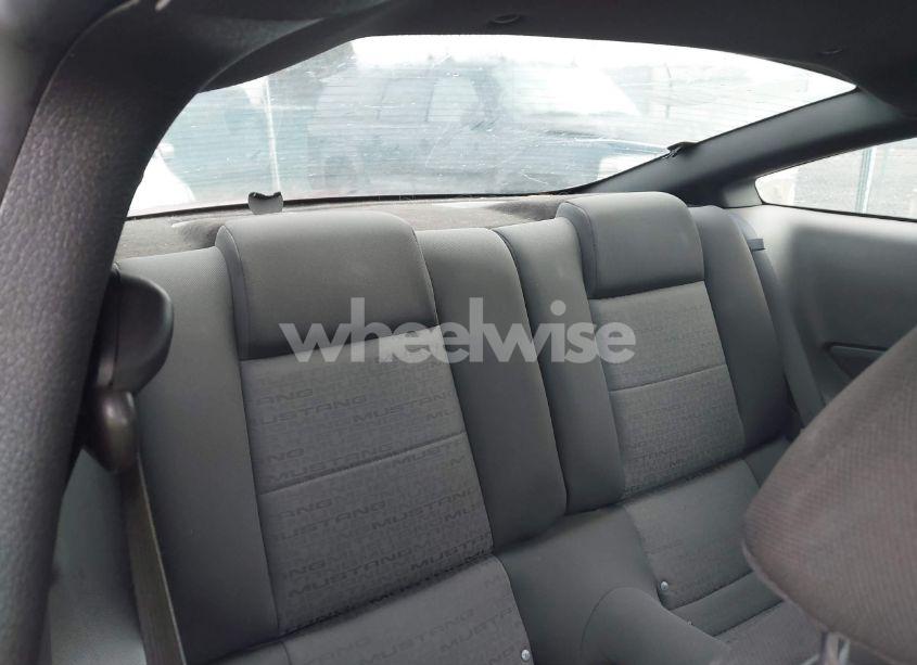 Photo 8 of 2006 Ford Mustang V6 (VIN 1ZVFT80NX65137435)