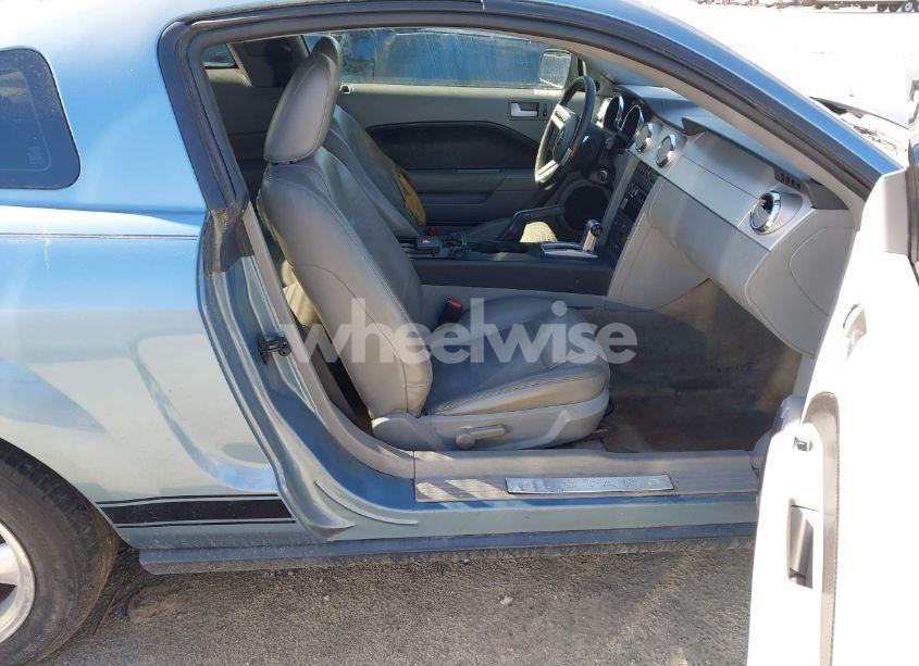 Photo 5 of 2007 Ford Mustang V6 DELUXE/V6 PREMIUM (VIN 1ZVFT80NX75216198)