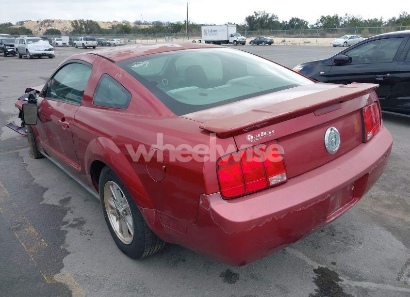 Photo 3 of 2007 Ford Mustang V6 DELUXE/V6 PREMIUM (VIN 1ZVFT80NX75285246)