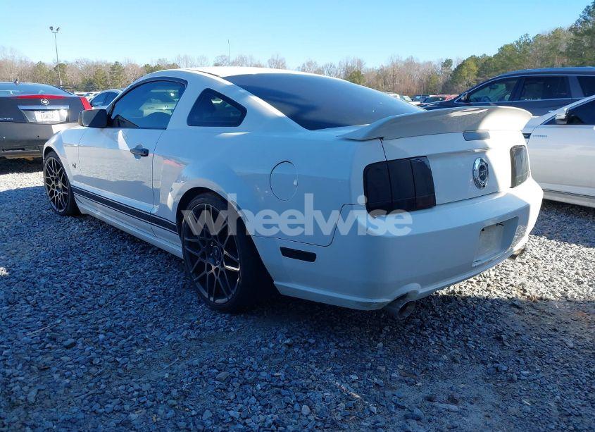 Photo 3 of 2005 Ford Mustang GT DELUXE/GT PREMIUM (VIN 1ZVFT82H055155738)