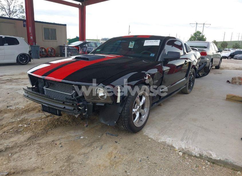 Photo 2 of 2006 Ford Mustang GT (VIN 1ZVFT82H065106685)