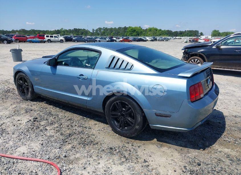 Photo 3 of 2005 Ford Mustang GT DELUXE/GT PREMIUM (VIN 1ZVFT82H155200458)
