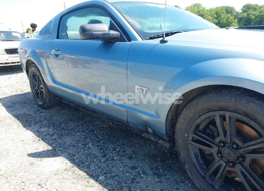 Photo 6 of 2005 Ford Mustang GT DELUXE/GT PREMIUM (VIN 1ZVFT82H155200458)