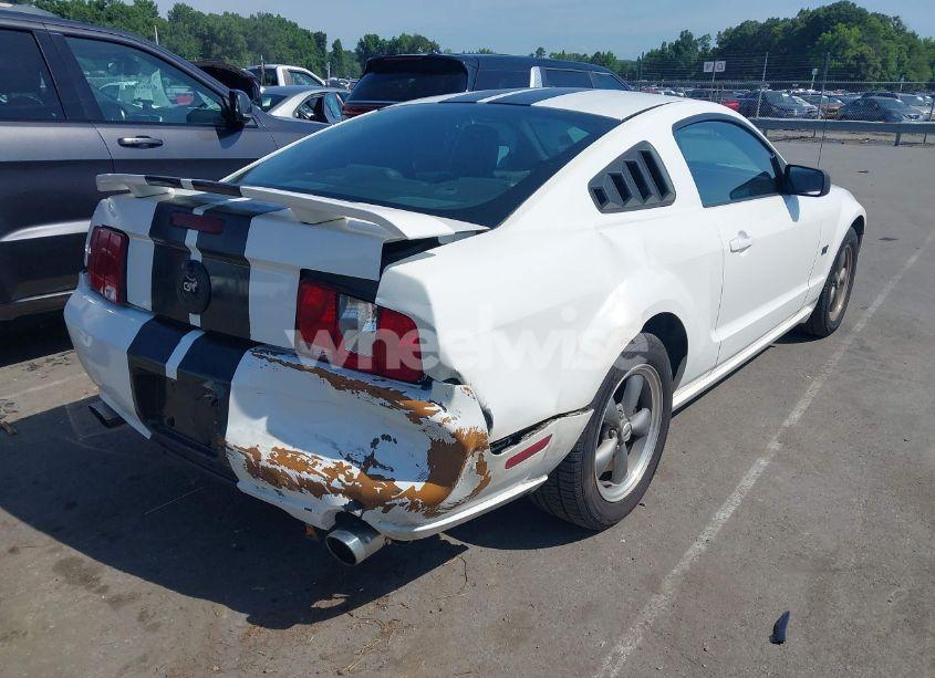 Photo 4 of 2005 Ford Mustang GT DELUXE/GT PREMIUM (VIN 1ZVFT82H155226414)