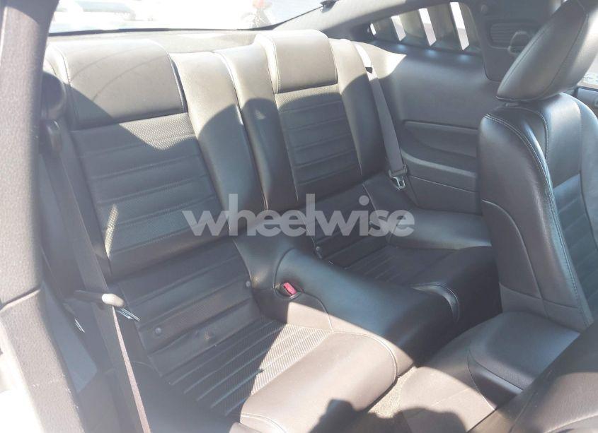 Photo 8 of 2005 Ford Mustang GT DELUXE/GT PREMIUM (VIN 1ZVFT82H155226414)
