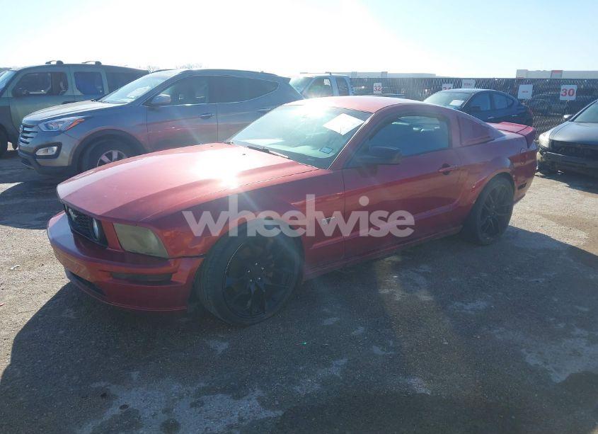 Photo 2 of 2006 Ford Mustang GT (VIN 1ZVFT82H165172808)