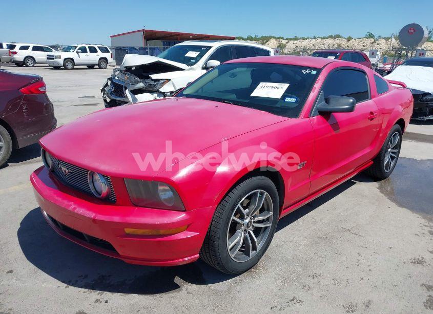 Photo 2 of 2007 Ford Mustang GT DELUXE/GT PREMIUM (VIN 1ZVFT82H175341789)