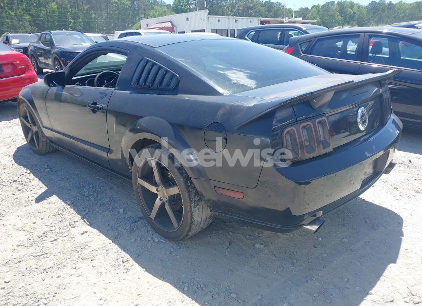 Photo 3 of 2005 Ford Mustang GT DELUXE/GT PREMIUM (VIN 1ZVFT82H255119937)
