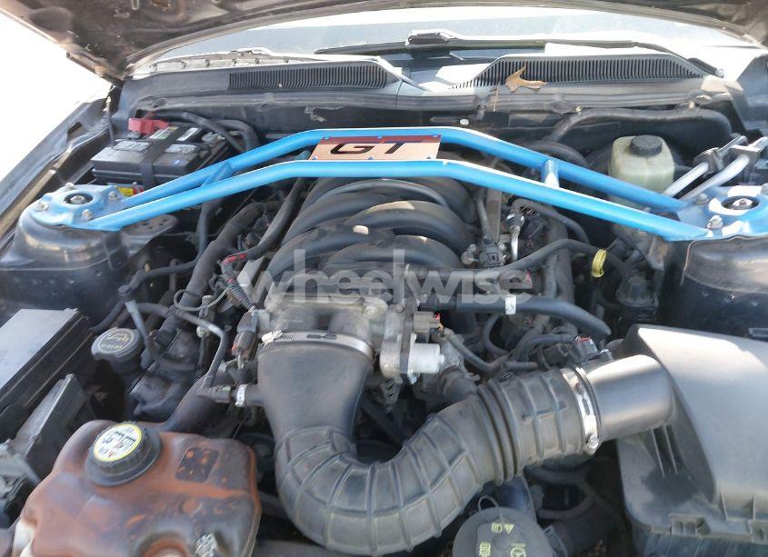 Photo 10 of 2005 Ford Mustang GT DELUXE/GT PREMIUM (VIN 1ZVFT82H255205166)