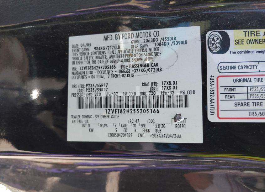 Photo 9 of 2005 Ford Mustang GT DELUXE/GT PREMIUM (VIN 1ZVFT82H255205166)