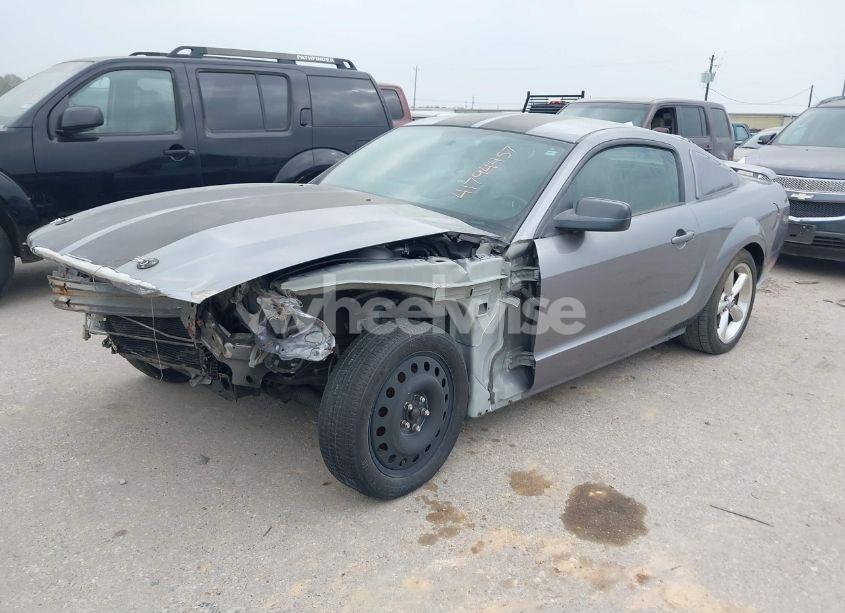 Photo 2 of 2006 Ford Mustang GT (VIN 1ZVFT82H265197166)