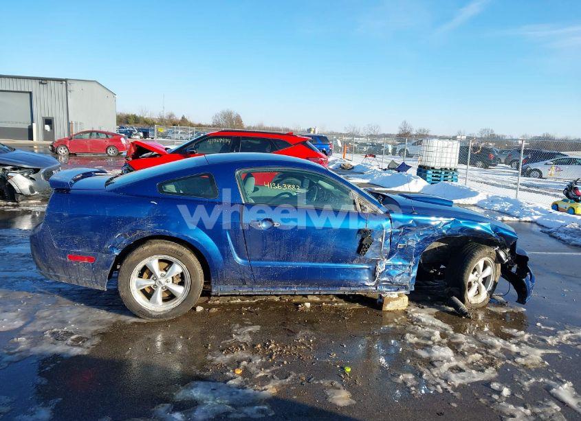 Photo 13 of 2007 Ford Mustang GT DELUXE/GT PREMIUM (VIN 1ZVFT82H275228157)