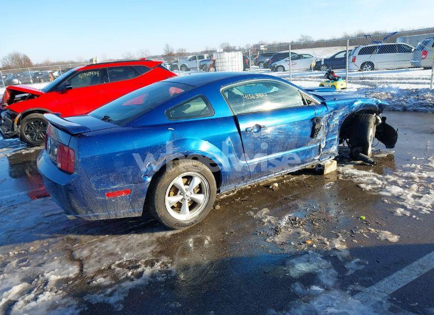 Photo 4 of 2007 Ford Mustang GT DELUXE/GT PREMIUM (VIN 1ZVFT82H275228157)