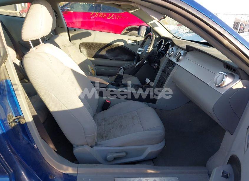 Photo 5 of 2007 Ford Mustang GT DELUXE/GT PREMIUM (VIN 1ZVFT82H275228157)