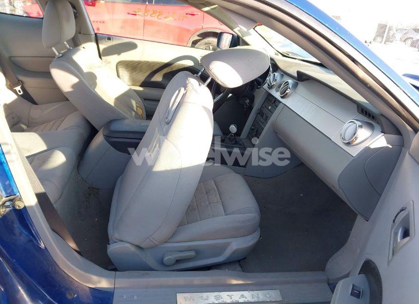 Photo 8 of 2007 Ford Mustang GT DELUXE/GT PREMIUM (VIN 1ZVFT82H275228157)