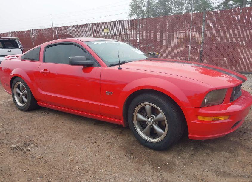 2005 Ford Mustang GT DELUXE/GT PREMIUM (VIN 1ZVFT82H355227127) main photo