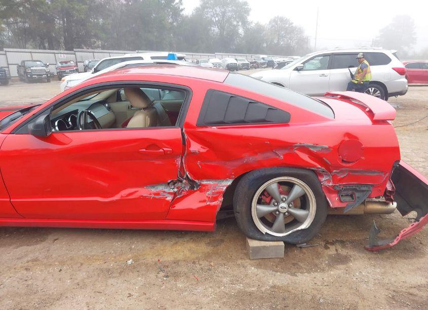 Photo 6 of 2005 Ford Mustang GT DELUXE/GT PREMIUM (VIN 1ZVFT82H355227127)