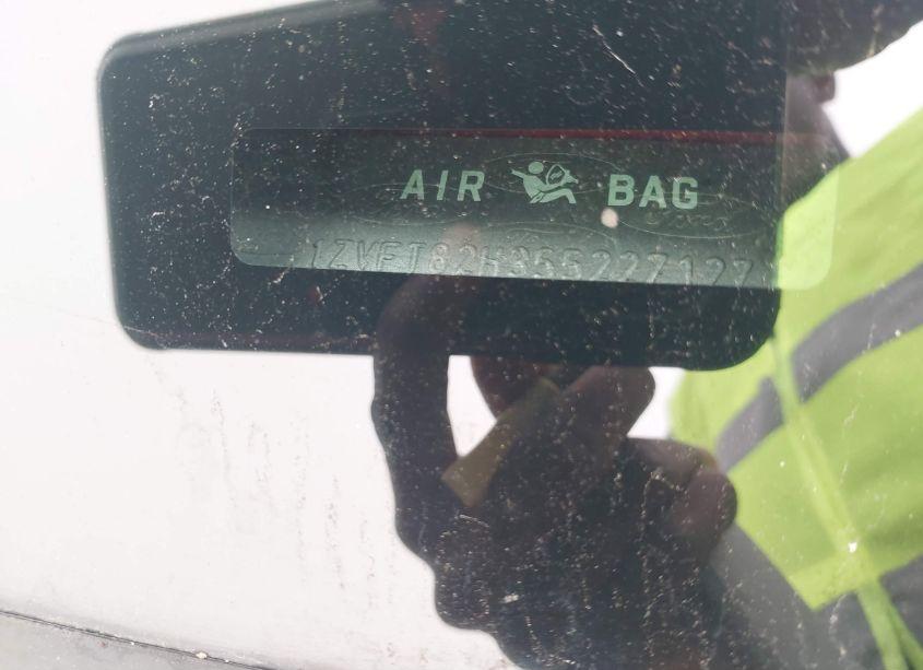 Photo 9 of 2005 Ford Mustang GT DELUXE/GT PREMIUM (VIN 1ZVFT82H355227127)