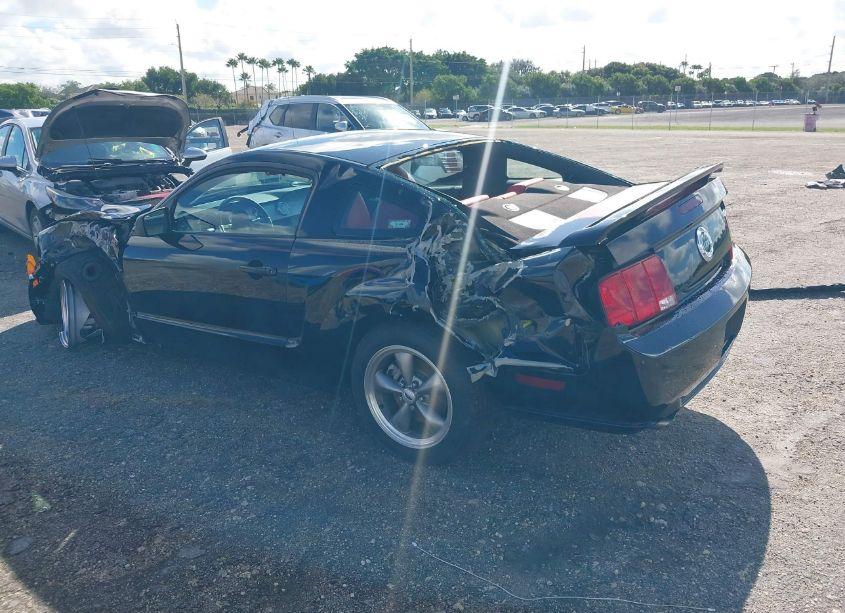 Photo 3 of 2005 Ford Mustang GT DELUXE/GT PREMIUM (VIN 1ZVFT82H355241304)