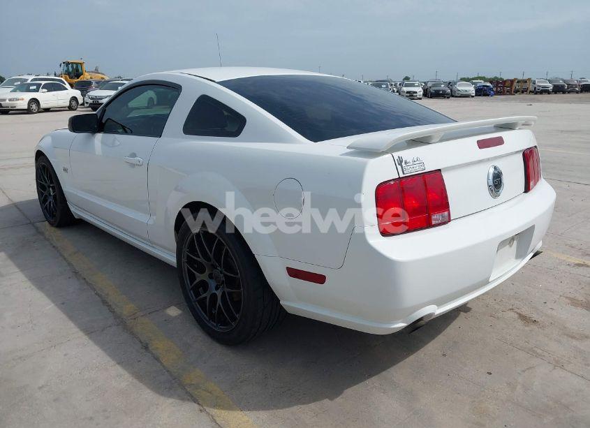Photo 3 of 2006 Ford Mustang GT (VIN 1ZVFT82H465152018)
