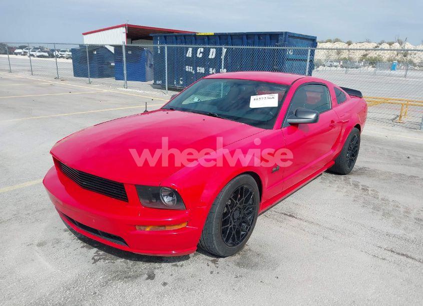 Photo 2 of 2006 Ford Mustang GT (VIN 1ZVFT82H465211066)