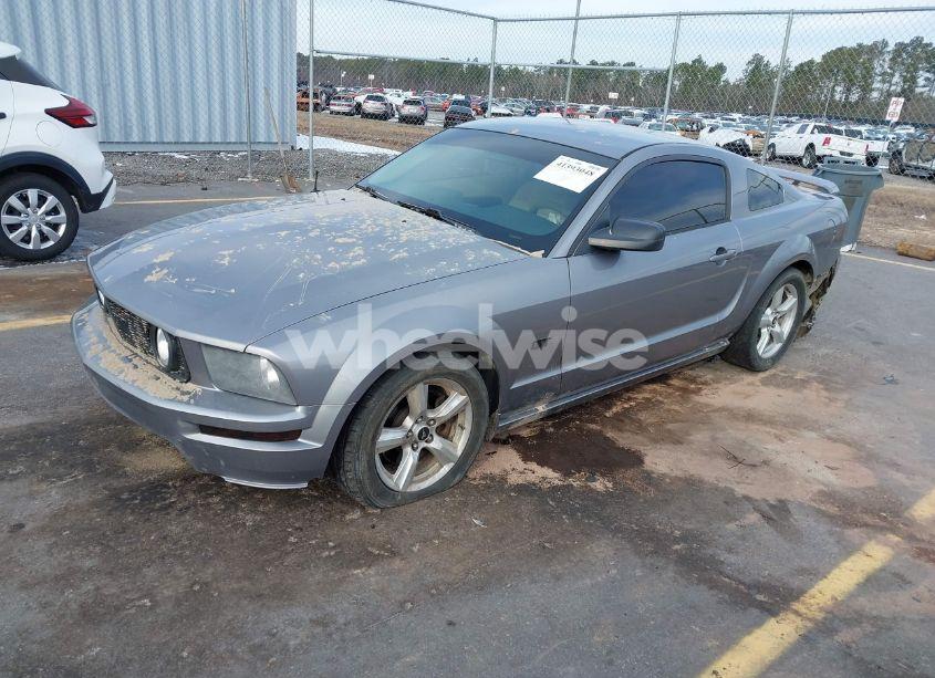 Photo 2 of 2006 Ford Mustang GT (VIN 1ZVFT82H565203428)
