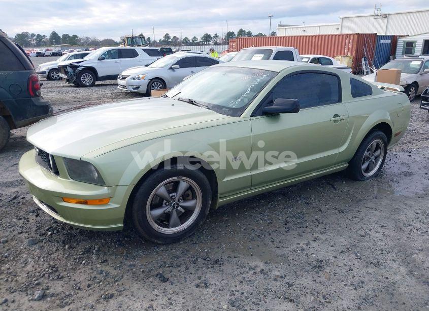 Photo 2 of 2006 Ford Mustang GT (VIN 1ZVFT82H665134054)