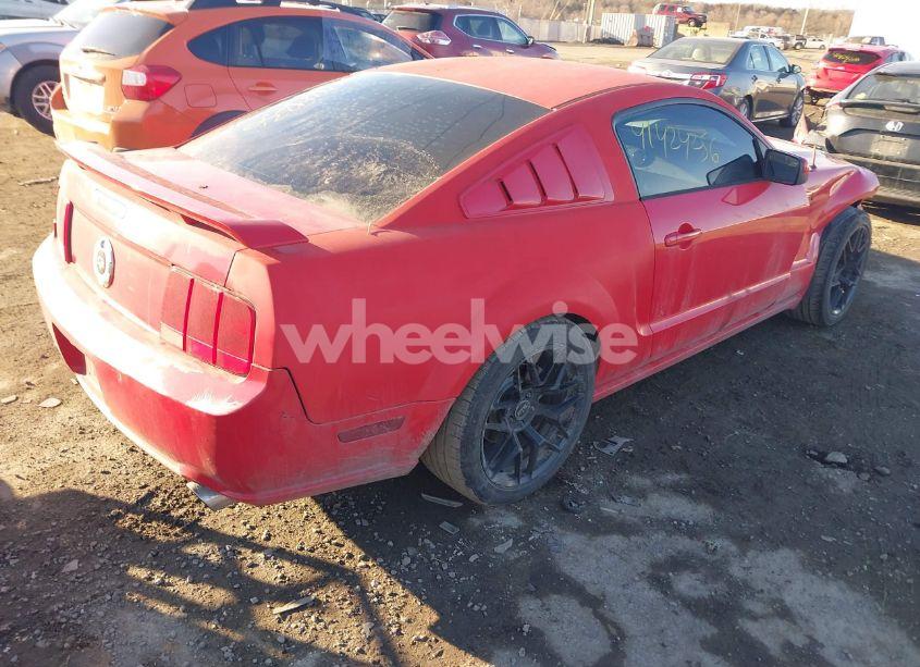 Photo 4 of 2005 Ford Mustang GT DELUXE/GT PREMIUM (VIN 1ZVFT82H755104947)