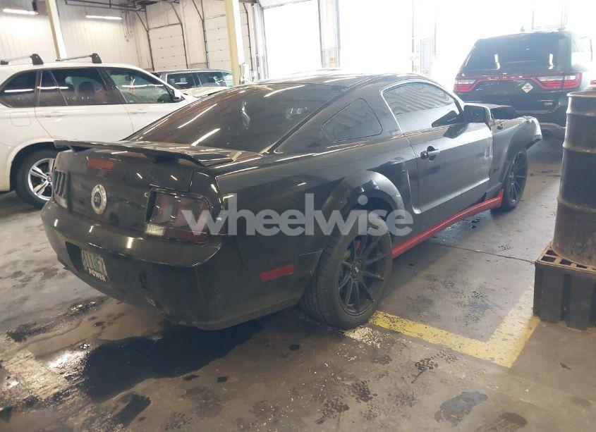 Photo 4 of 2005 Ford Mustang GT DELUXE/GT PREMIUM (VIN 1ZVFT82H755230869)