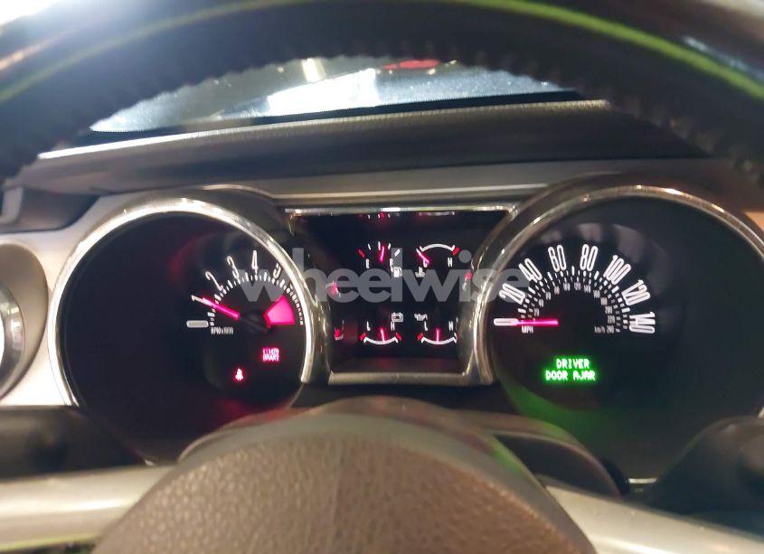 Photo 7 of 2005 Ford Mustang GT DELUXE/GT PREMIUM (VIN 1ZVFT82H755230869)