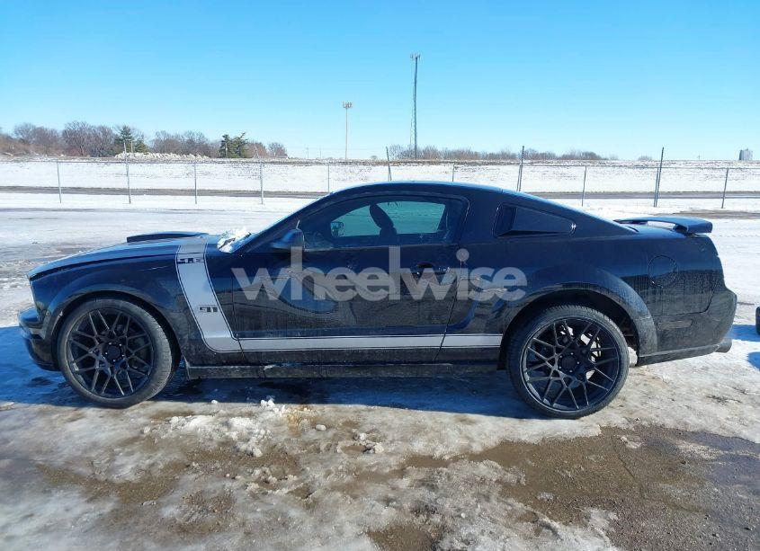 Photo 15 of 2007 Ford Mustang GT DELUXE/GT PREMIUM (VIN 1ZVFT82H775319621)