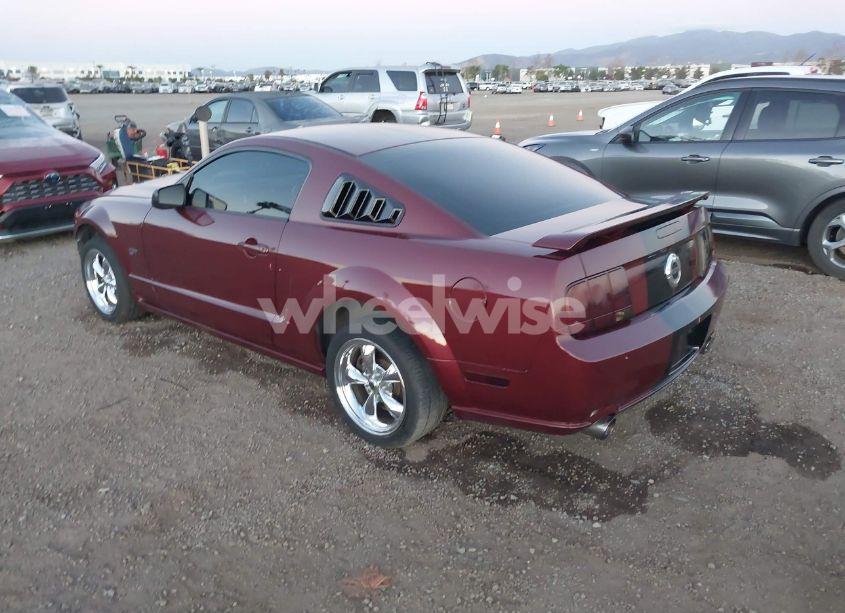 Photo 3 of 2005 Ford Mustang GT DELUXE/GT PREMIUM (VIN 1ZVFT82H855158631)