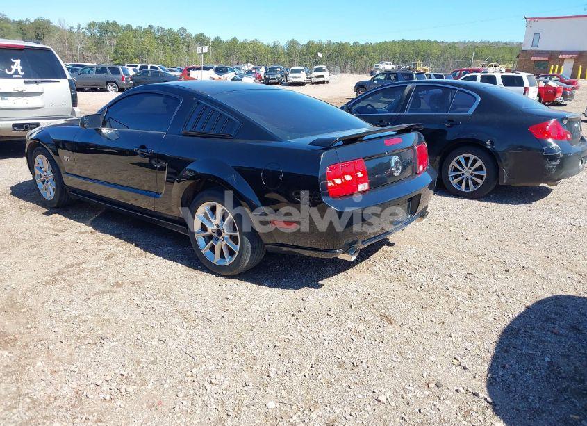 Photo 3 of 2005 Ford Mustang GT DELUXE/GT PREMIUM (VIN 1ZVFT82H855244683)