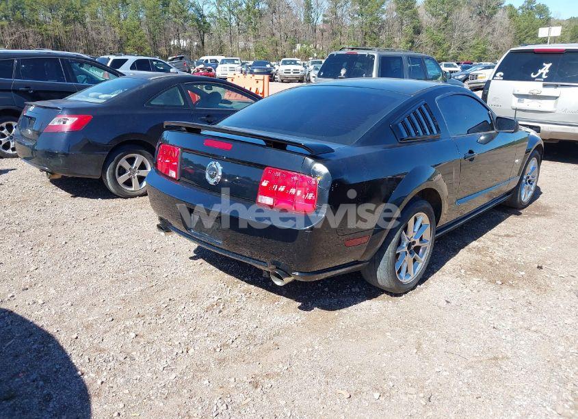 Photo 4 of 2005 Ford Mustang GT DELUXE/GT PREMIUM (VIN 1ZVFT82H855244683)