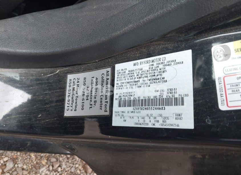 Photo 9 of 2005 Ford Mustang GT DELUXE/GT PREMIUM (VIN 1ZVFT82H855244683)