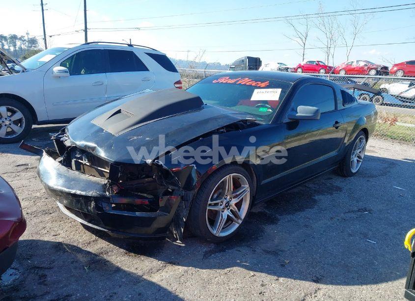 Photo 2 of 2006 Ford Mustang GT (VIN 1ZVFT82H965131407)